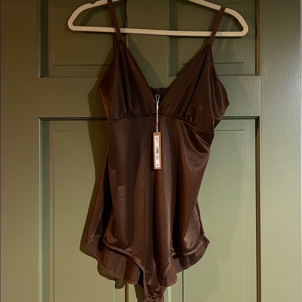 SKIMS bodysuit with snaps - Picture 2 of 6
